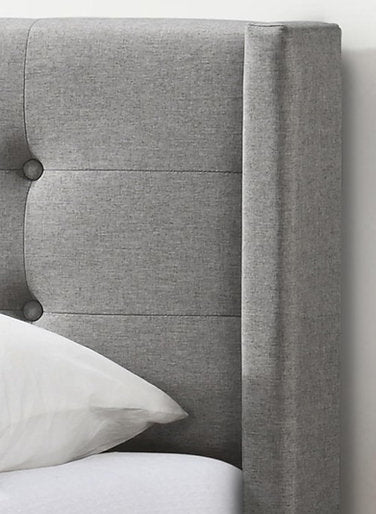 Button Tufted Bed - IF 5270 - Royal Living Furniture